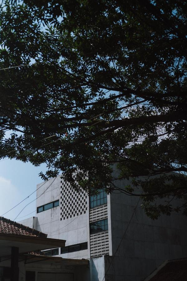 Wisma tamu Labirin *