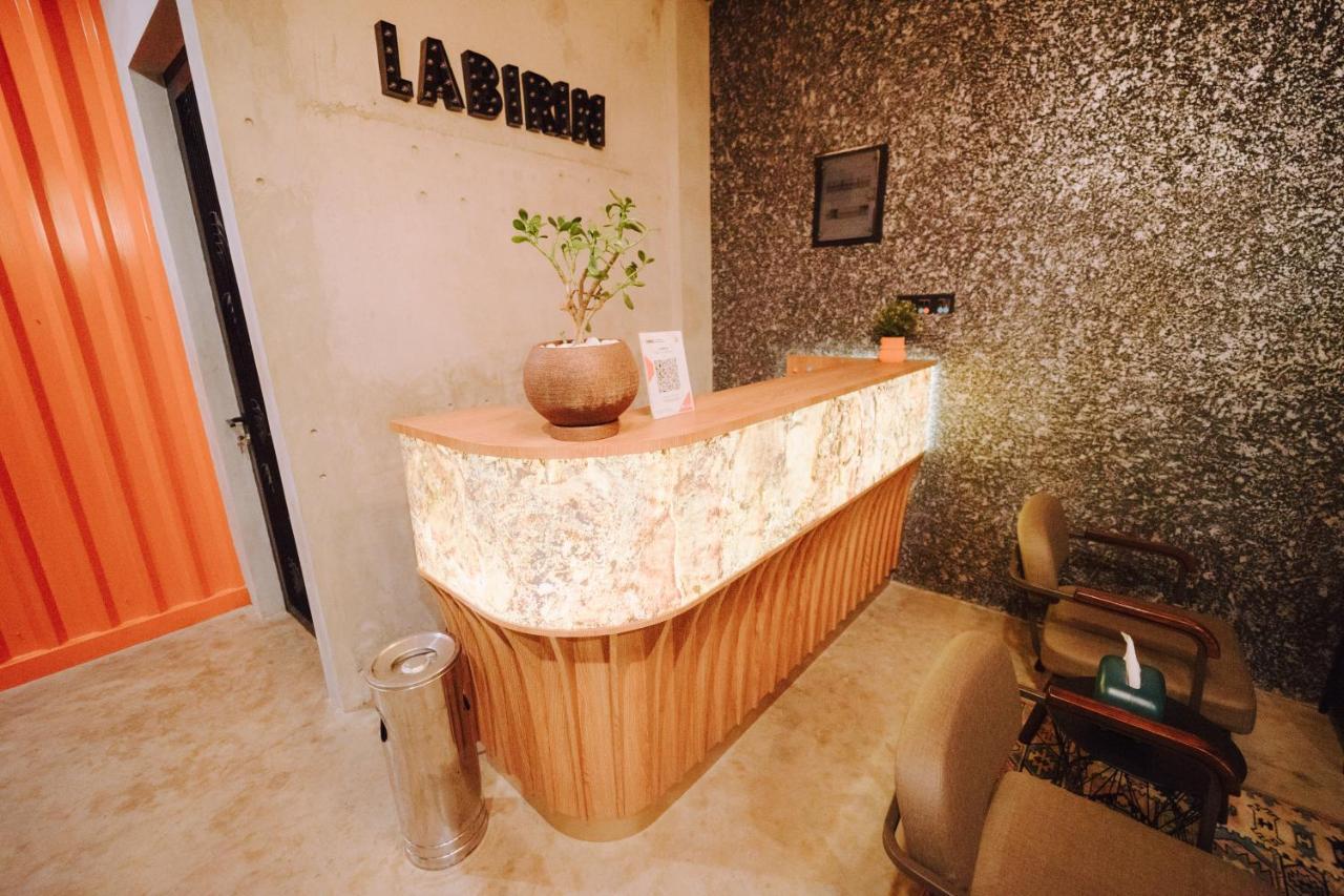 Wisma tamu Labirin